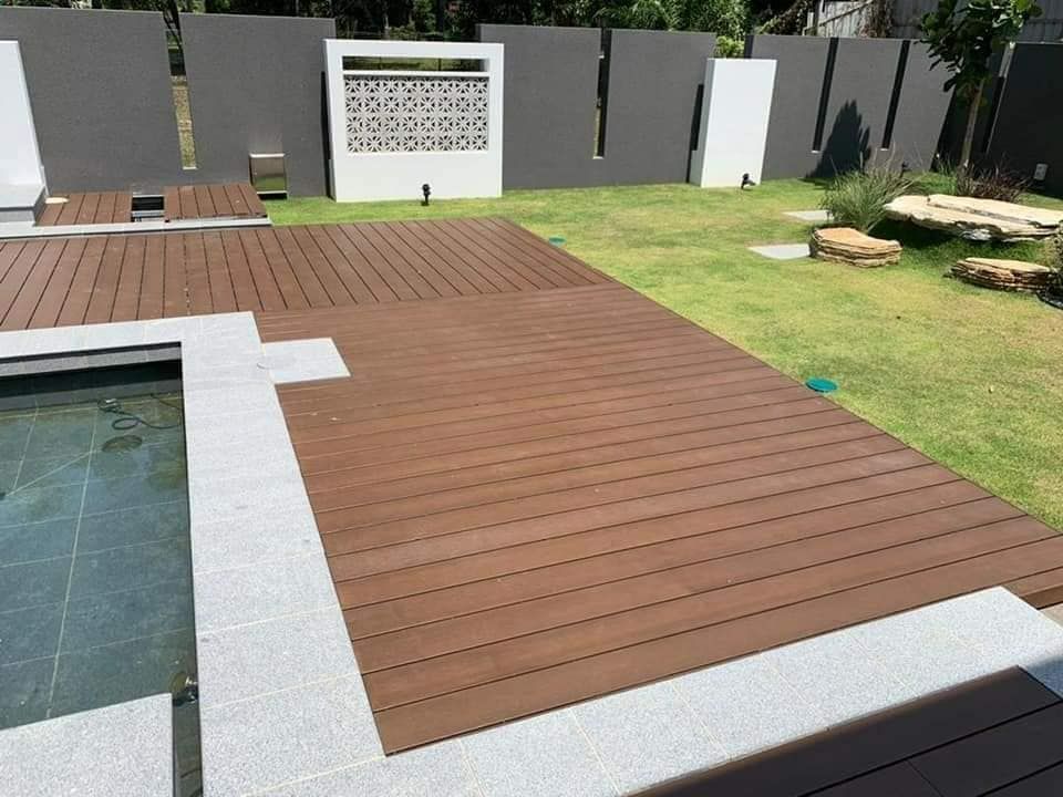 OUTDOOR DECKING EXTERIOR