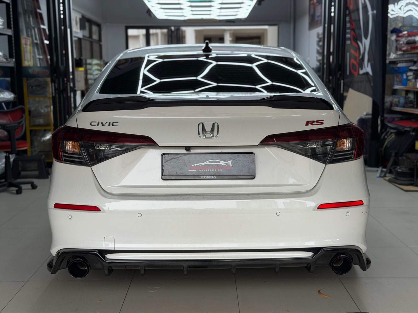 THAI V5 REAR DIFFUSER GLOSS BLACK