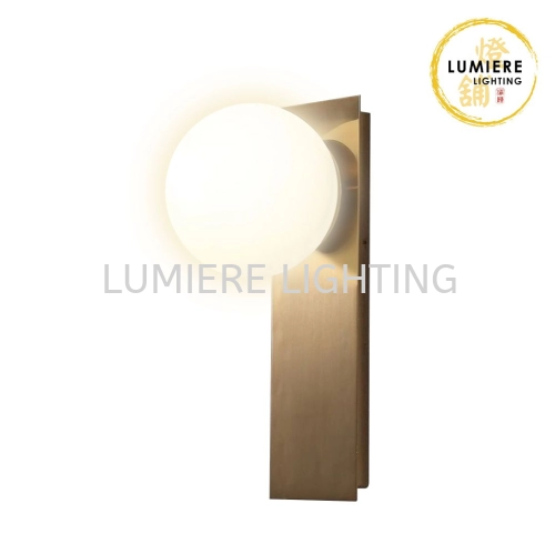 Post Modern Nordic Luxury Gold Globe Wall Light