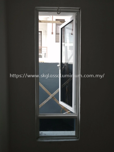 Multipoint Casement Window at Puncak Alam