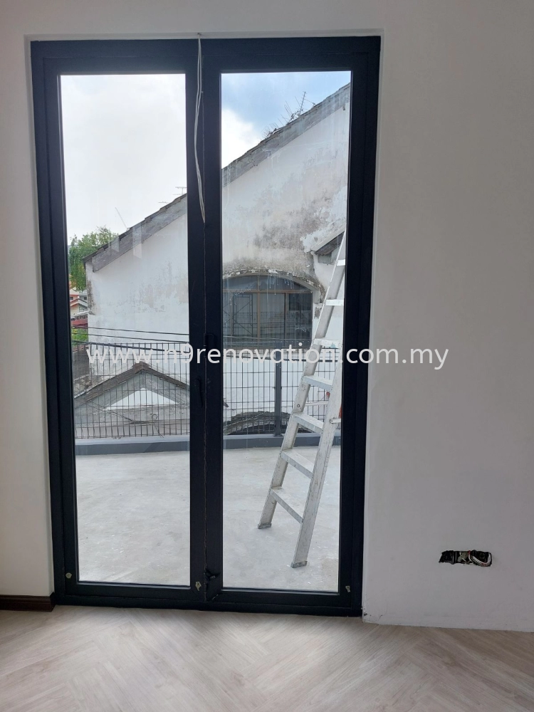 Aluminum Folding Door