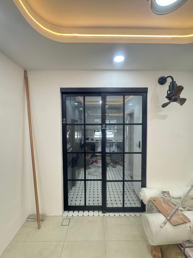 Custom Aluminium Hanging Sliding Door Selangor