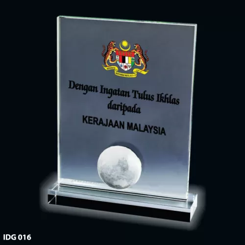 Exclusive Globe Plaque Award - IDG 016