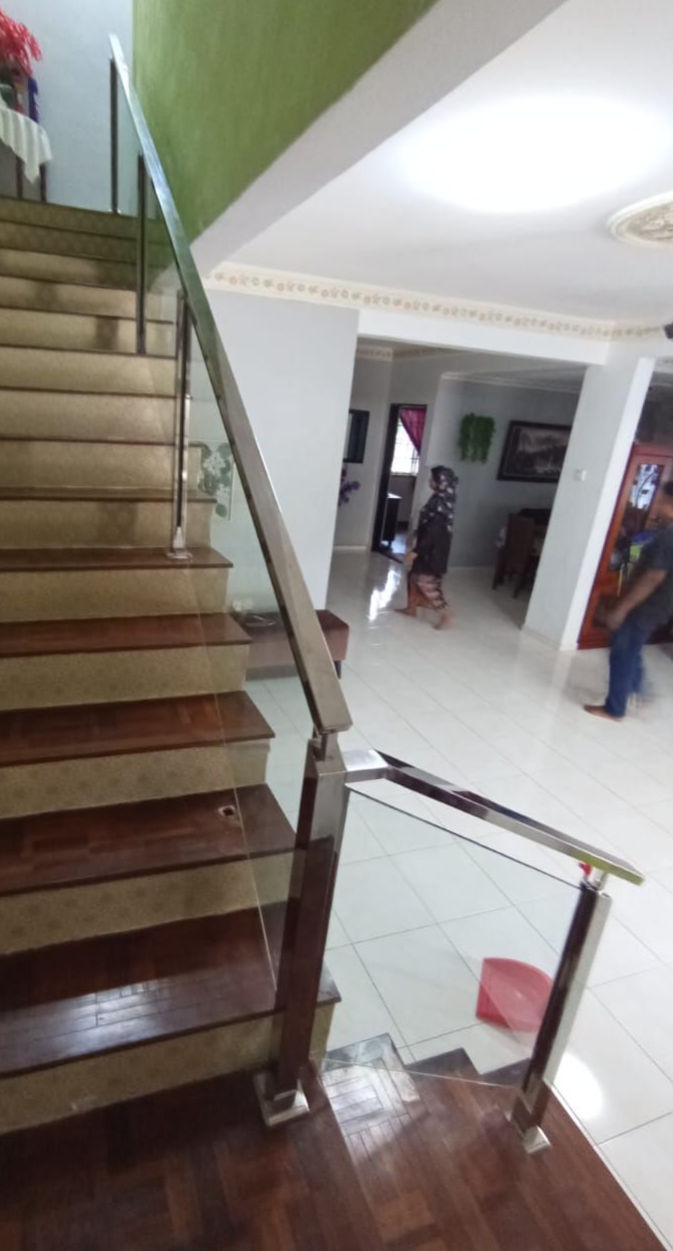 Staircase Glass Railing