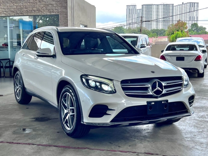 2019 Mercedes-Benz GLC250 4MATIC AMG Line Wagon 34k Mileage - BEST AUTONIAGA SDN. BHD.