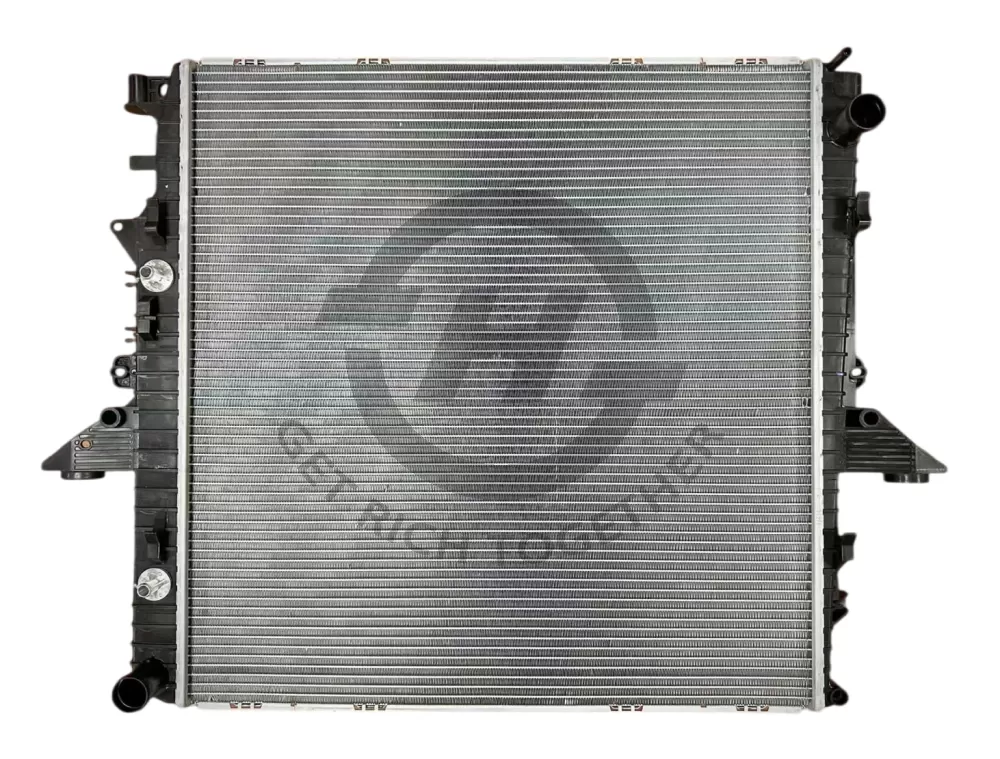 MAHLE RADIATOR CR1164000S OEM LR021777 PCC500040 PCC500041 PCC500092 PCC500093 PCC500213 PCC500222 PCC500490 PCC500540 PCC500550 PCC500630 PCC500680 SIZE 605*619*32 MM FOR LAND ROVER DISCOVER 3 4.0L 4.4L 2009 RANGE ROVER SPORT 4.2L 4.4L 2005-2013