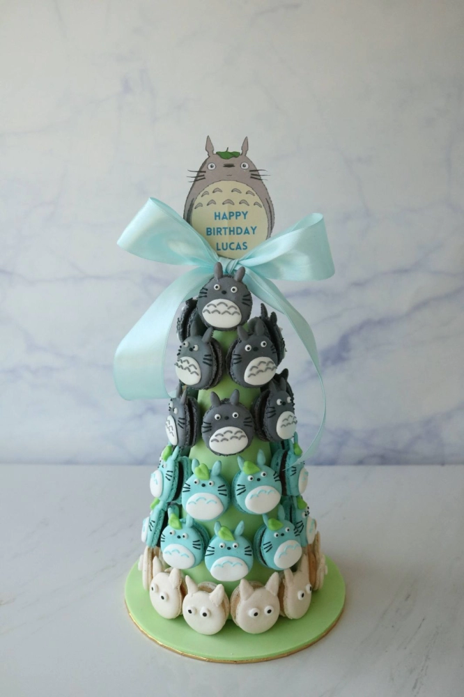 Totoro Macaron Tower