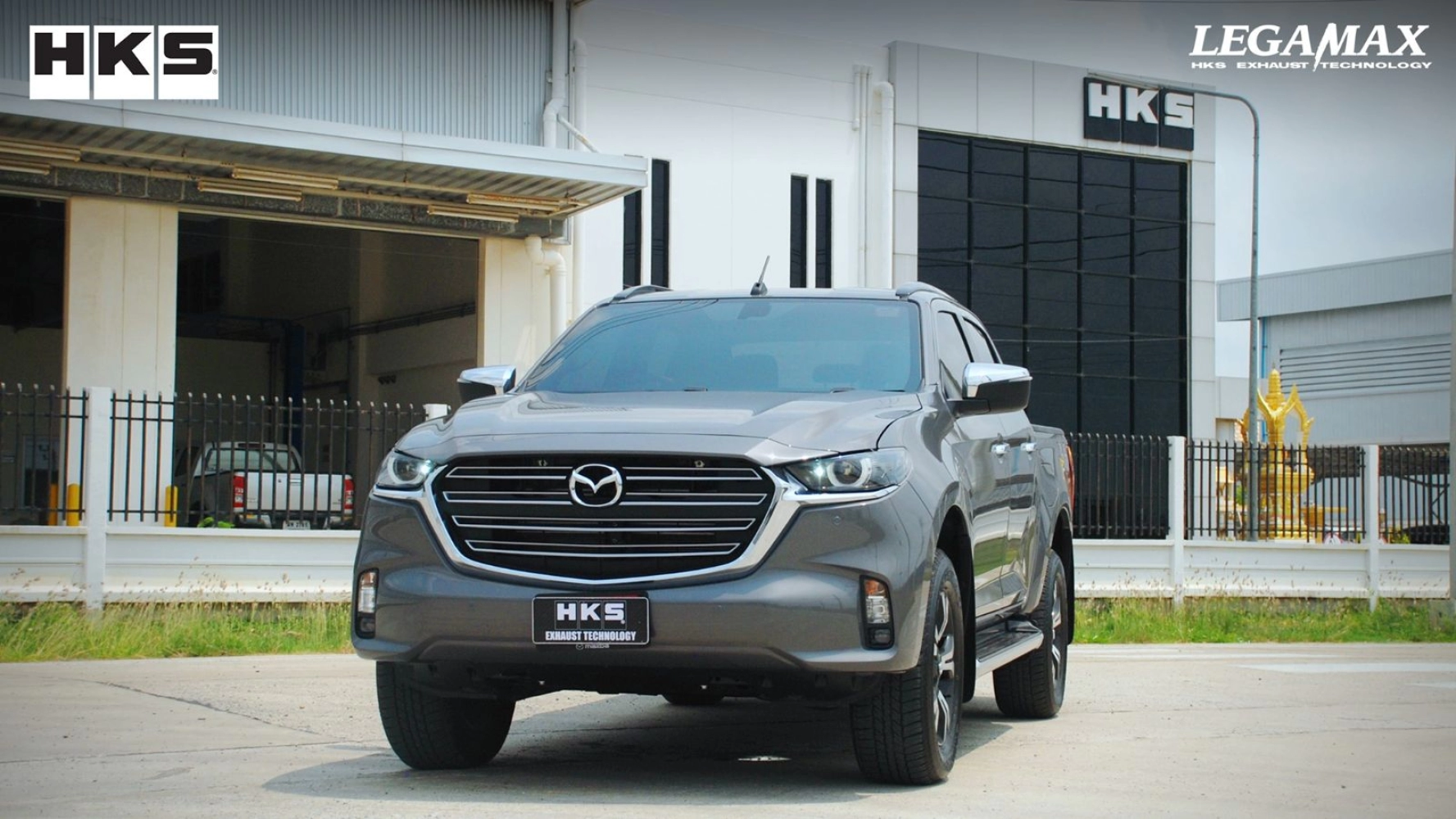 HKS LEGAMAX NEW MAZDA BT50 2021+ Carbon tail