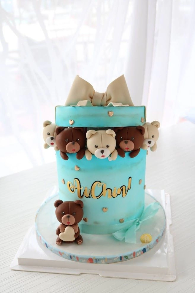 Ribbon Box Teddy Bear Cake