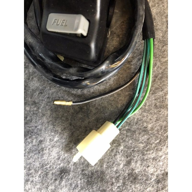Yamaha TZM 150 R/H Switch (TAIWAN )