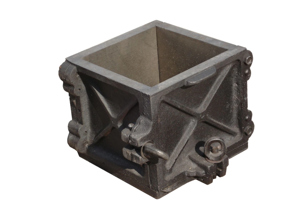 CM-A2 Cube Mould Cast Iron