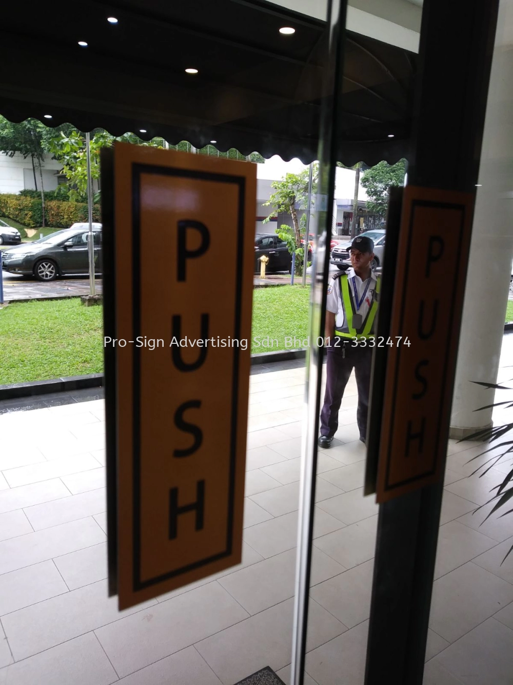 ROSE GOLD ETCHING PUSH PULL SIGN (NEALOFAR, KL, 2018)