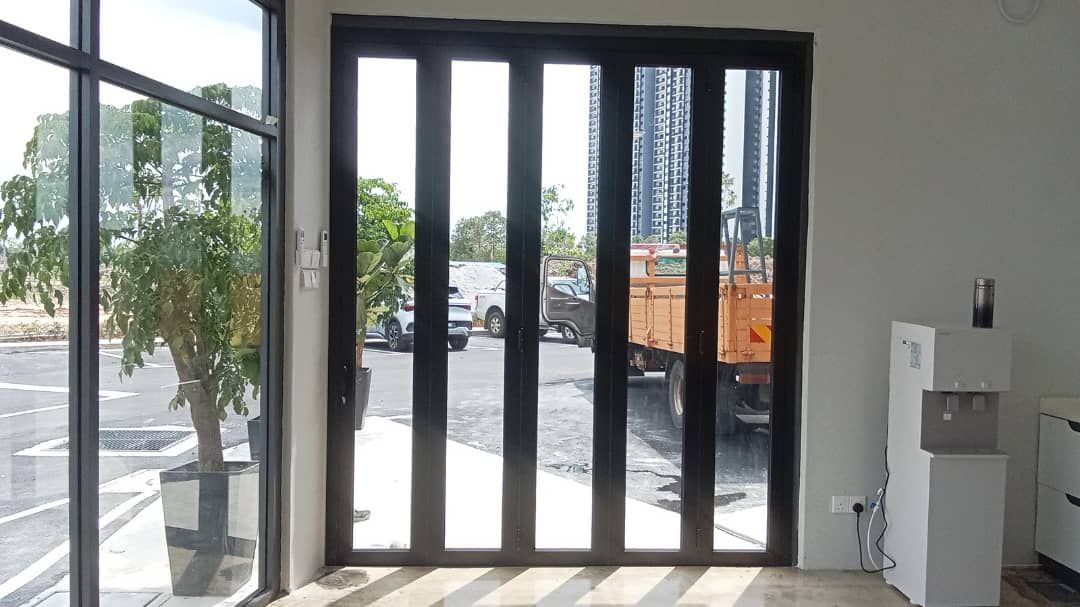Aluminium Folding Door