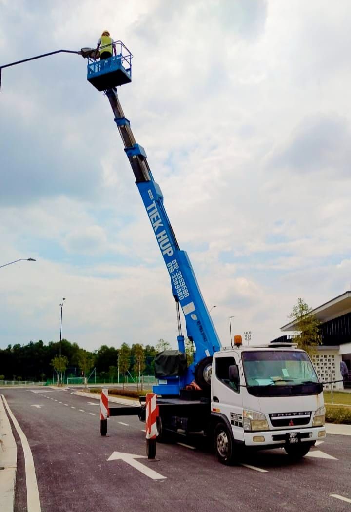 22 Meter Skylift Rental 