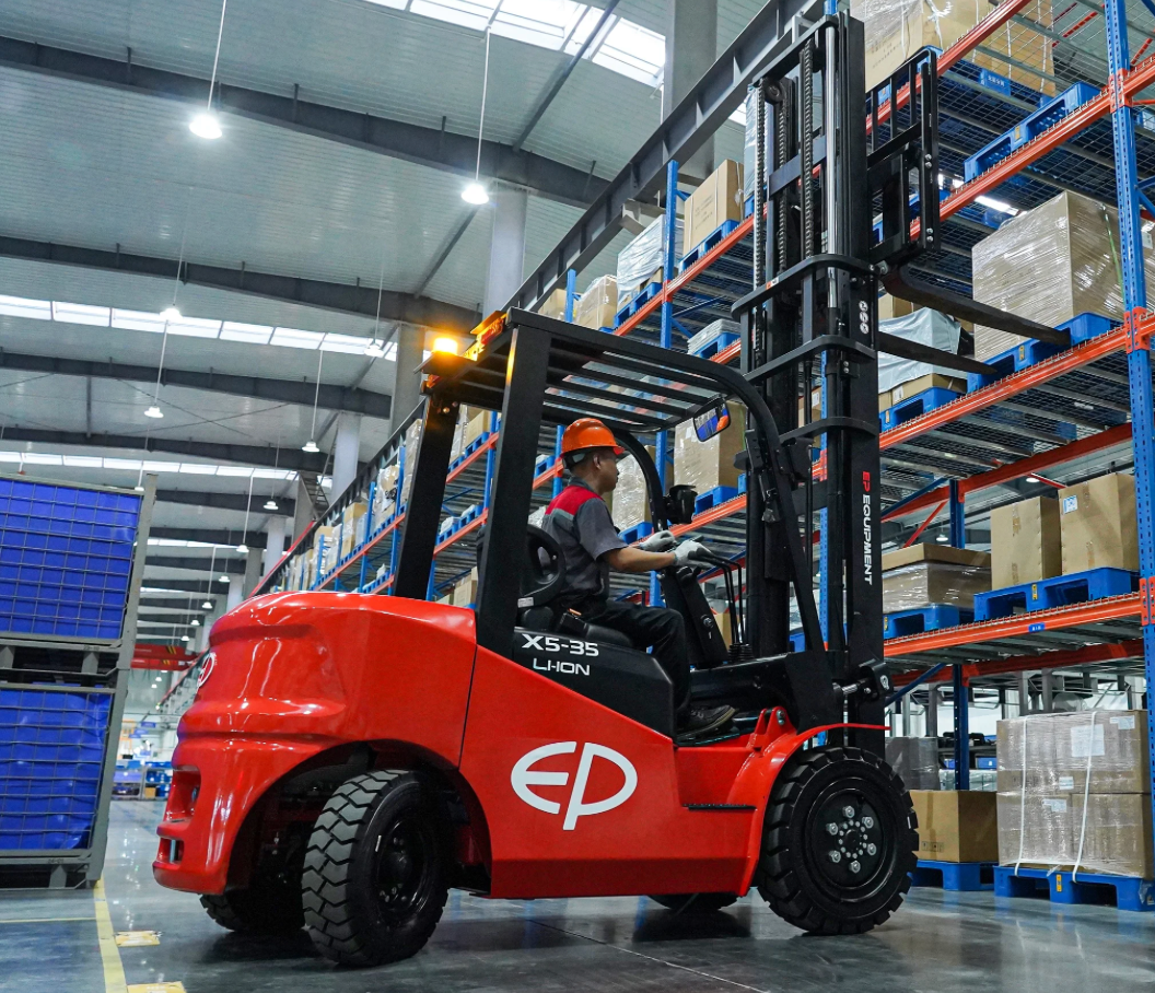 EFX5 2.5 TON - 3.8 TON Li-iON LITHIUM BATTERY  FORKLIFT TRUCK