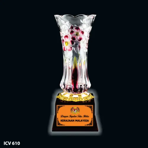 Elegant Crystal Vase - ICV 610