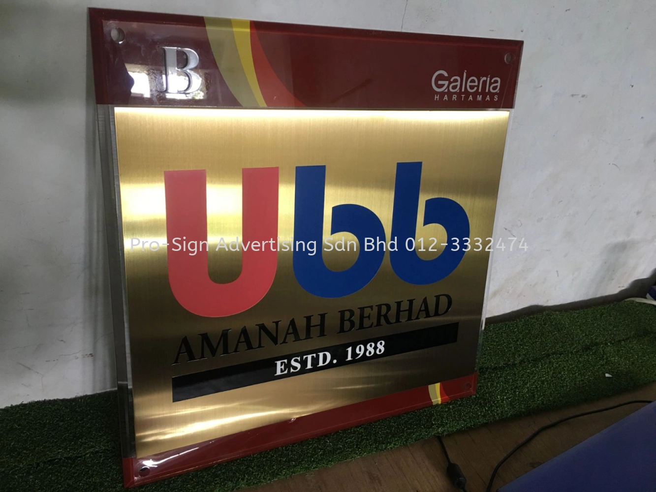 GOLD HAIRLINE CHEMICAL ETCHING PLAQUE (UBB TRUST, 2022, SRI HARTAMAS)