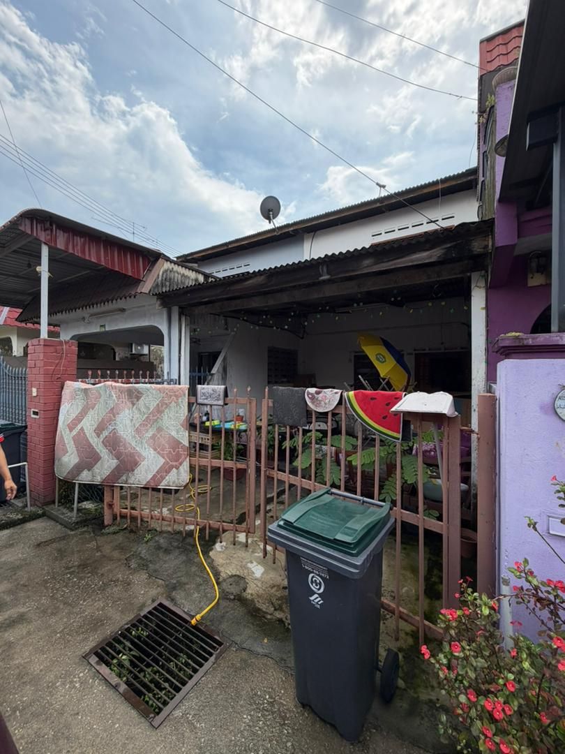 [FOR SALES] Taman Sri Kulai Baru 2 Double Storey Low Cost House 2bed Kulai Johor