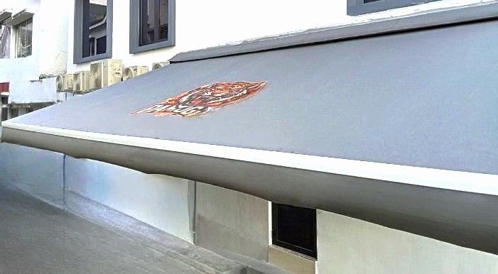 Retractable Awnings: Comfort at Your Command