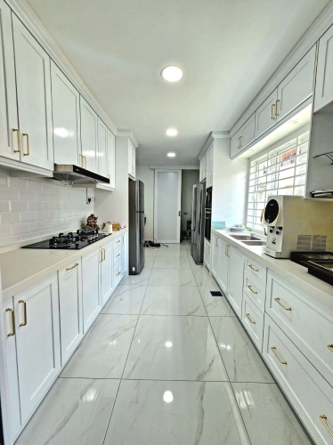 Kabinet Dapur Nyatoh