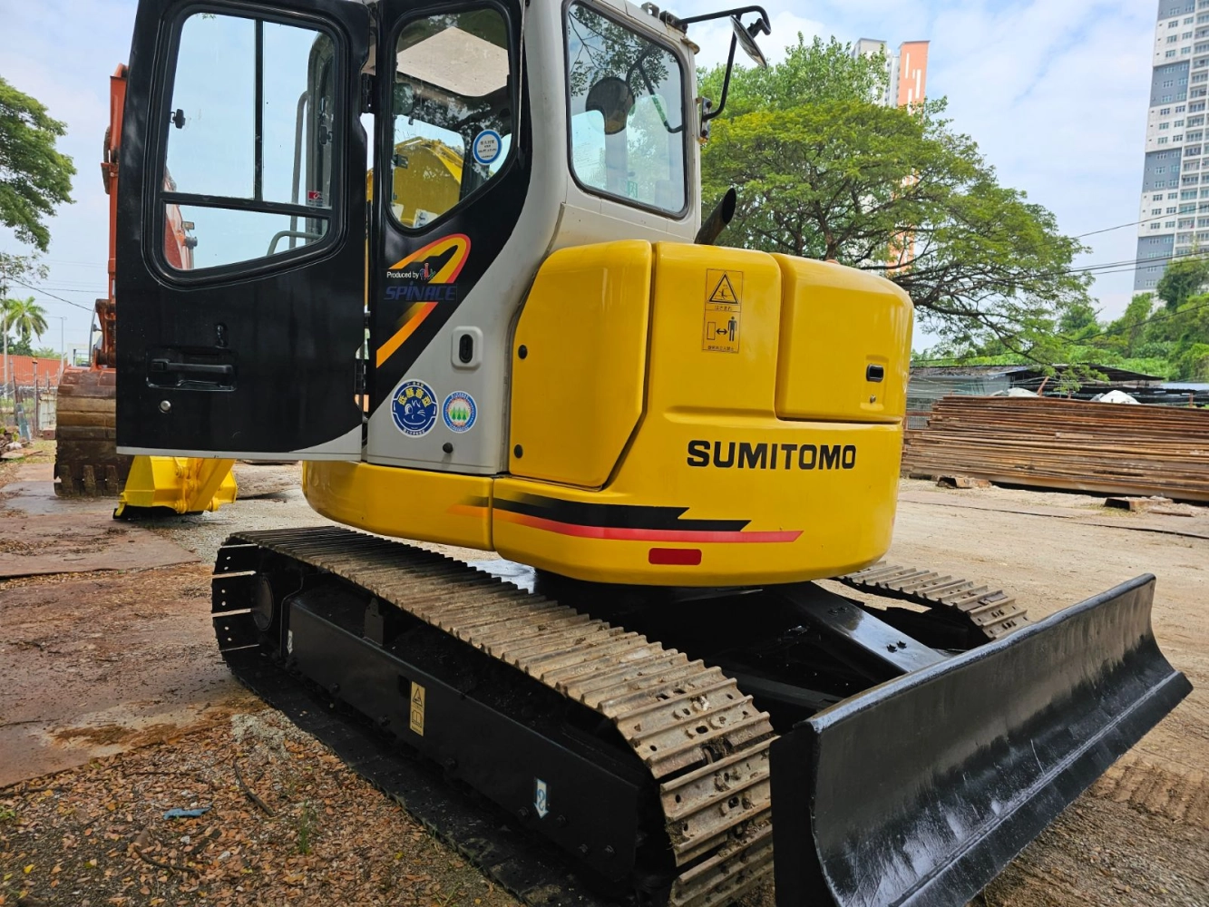 Japan imported hydraulic excavator Sumitomo SH75X-3 | penang | Perak | Selangor | Pahang | Kuala Lumpur | klang | johor | Kelantan | terrengganu | sabah | sarawak | Negeri sembilan | kedah | perlis | melaka 7ton 7.5ton aircond | cabin | breaker