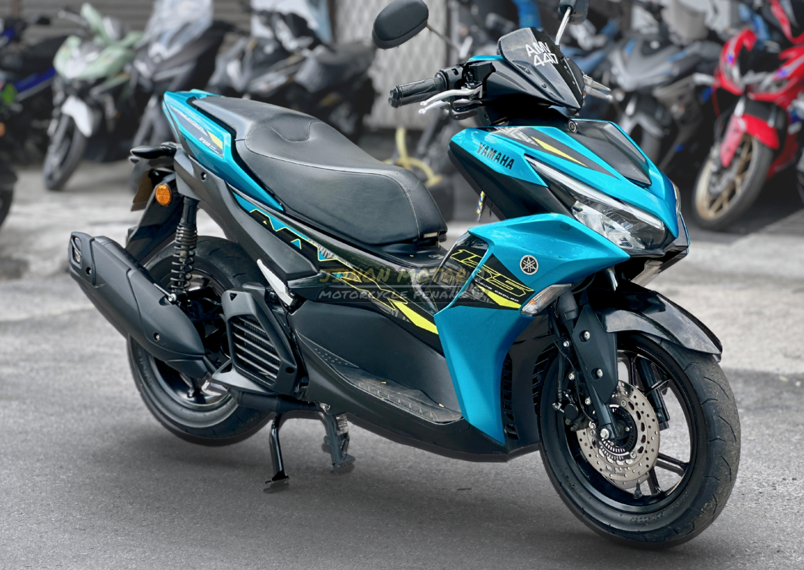 Yamaha NVX 155 2023 V2 STD (Low Mileage)