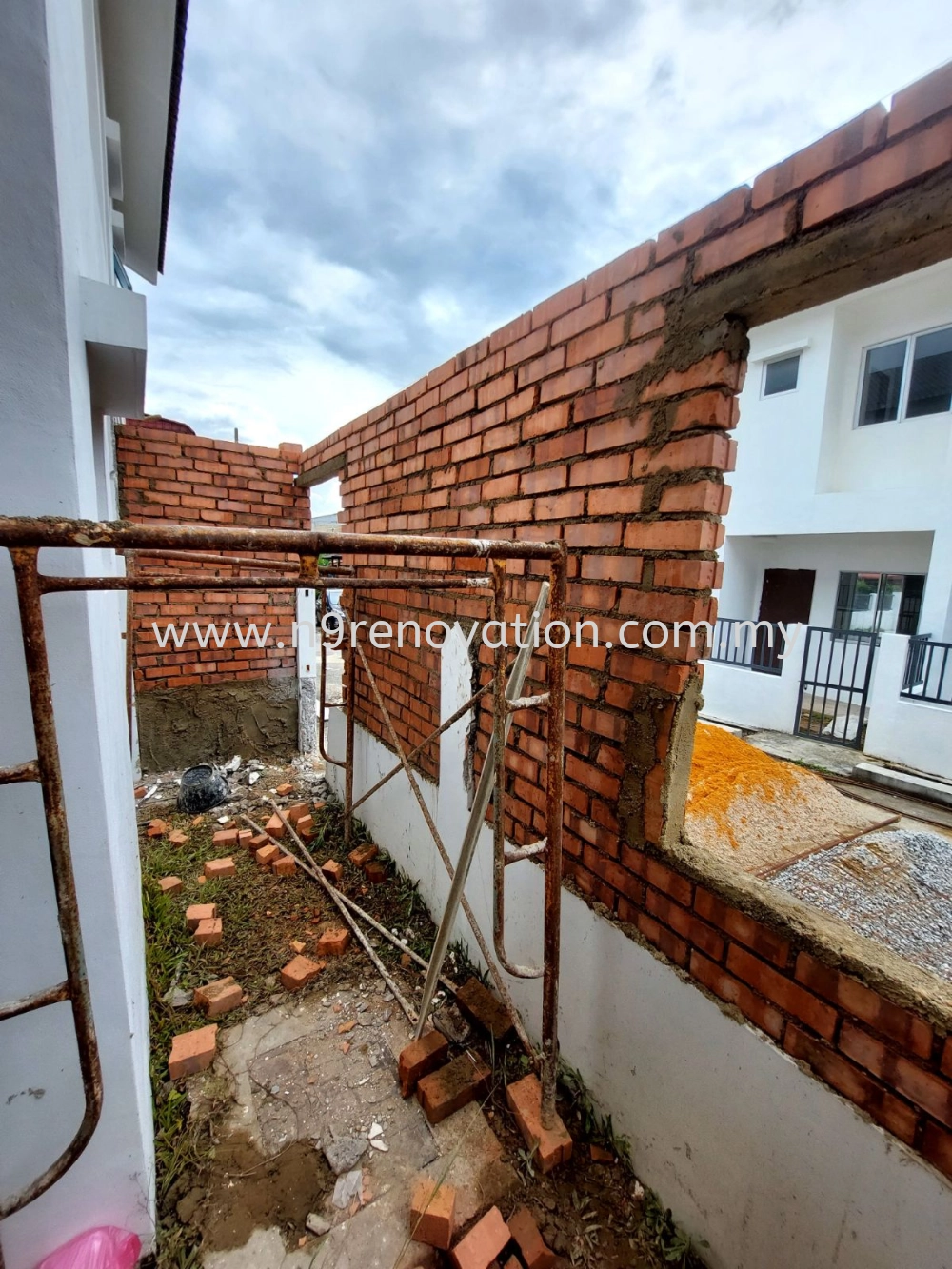 Sembunyi Memanjangkan Kerja Rumah