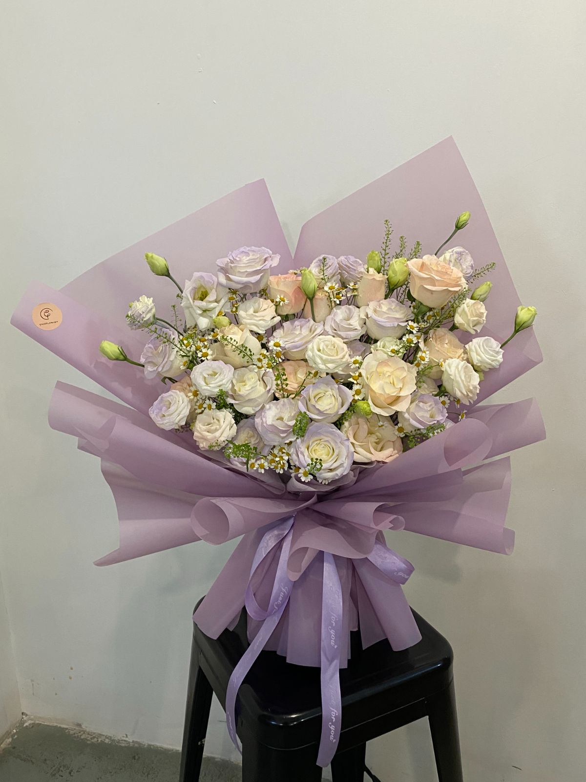 Fresh Roses with Eustoma and Chamomile