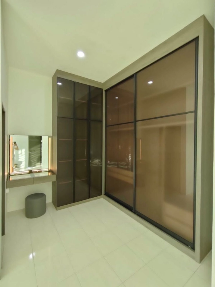 Build In Custom Size For Bedroom Wardrobe Premium Design Georgetown Penang,Ipoh Perak Johor Bahru