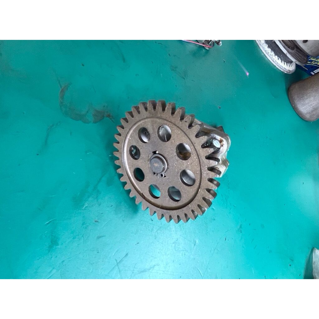 SUZUKI GSXR600 K4 OIL PUMP 29G0 (2004