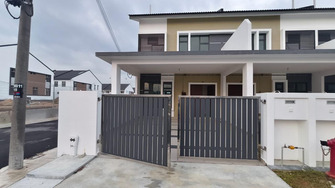 [FOR SALES] Bandar Layangkasa Double Storey Terrace Endlot House 4bed Pasir Gudang Johor