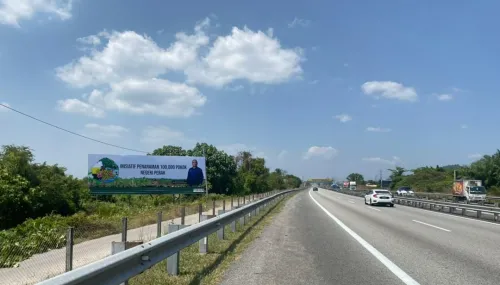 Di KM 192.4 (NB) Lebuhraya Utara Selatan Menghala Ke Penang / Juru, Parit Buntar, Perak