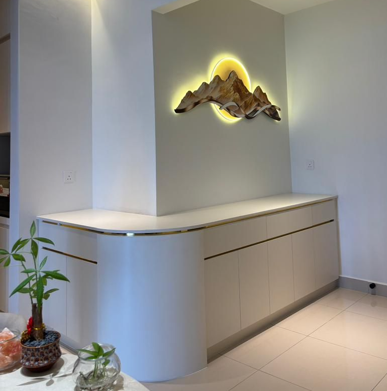 ENTRANCE FOYER CABINET | GEM RESIDENCES
