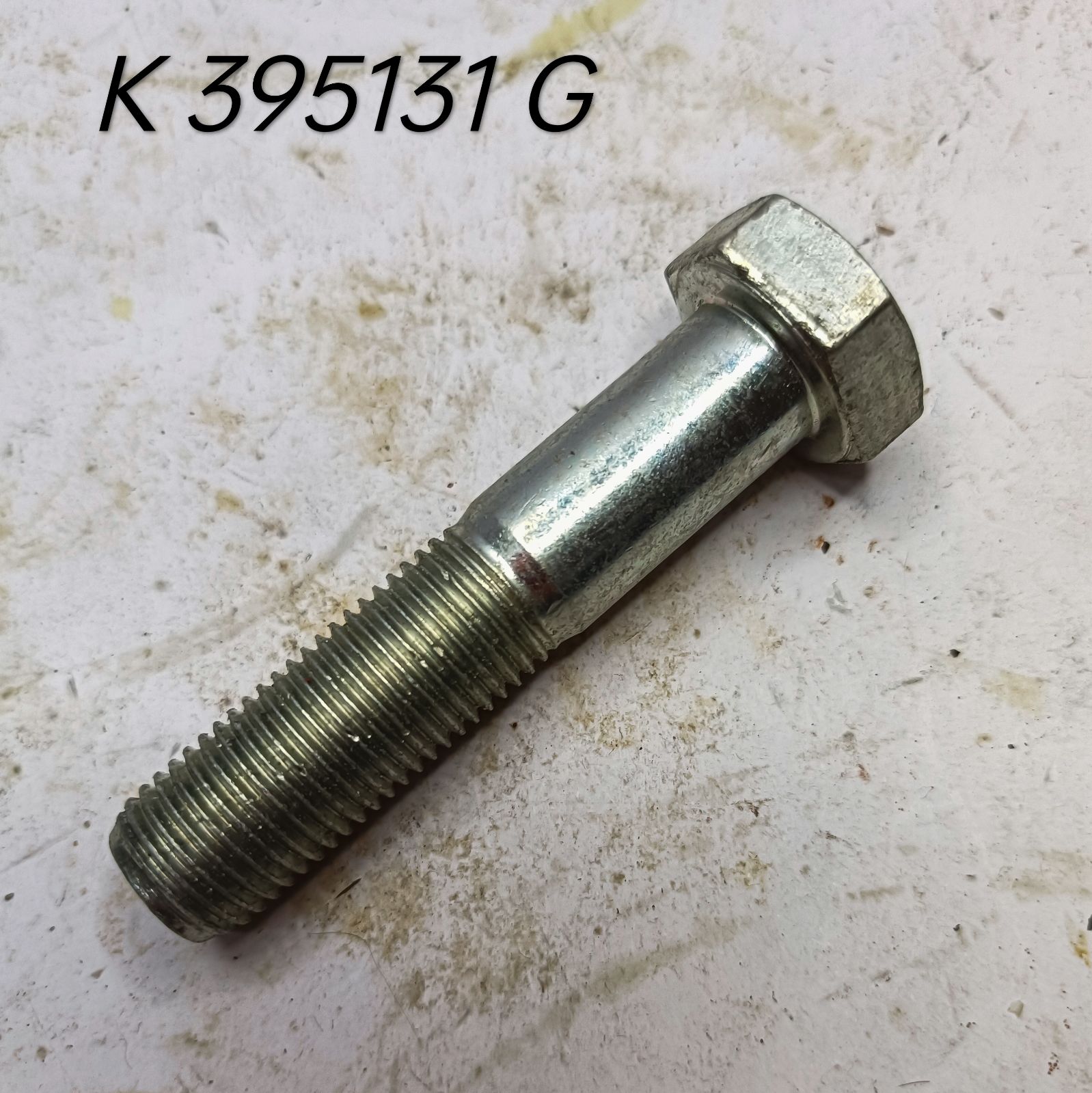 K 395131  BOLT   (CNH)