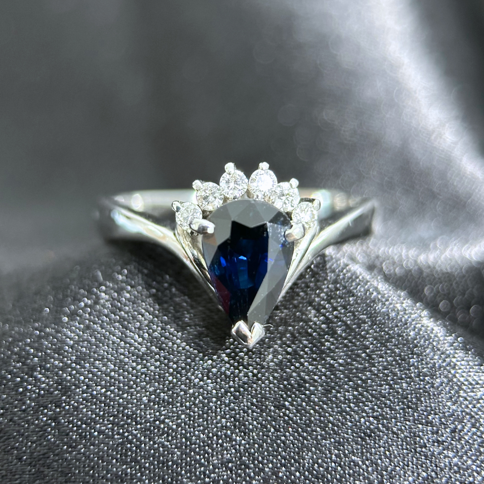 Blue Sapphire Ring with Diamonds