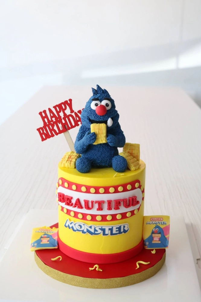 Mamee Monster Cake