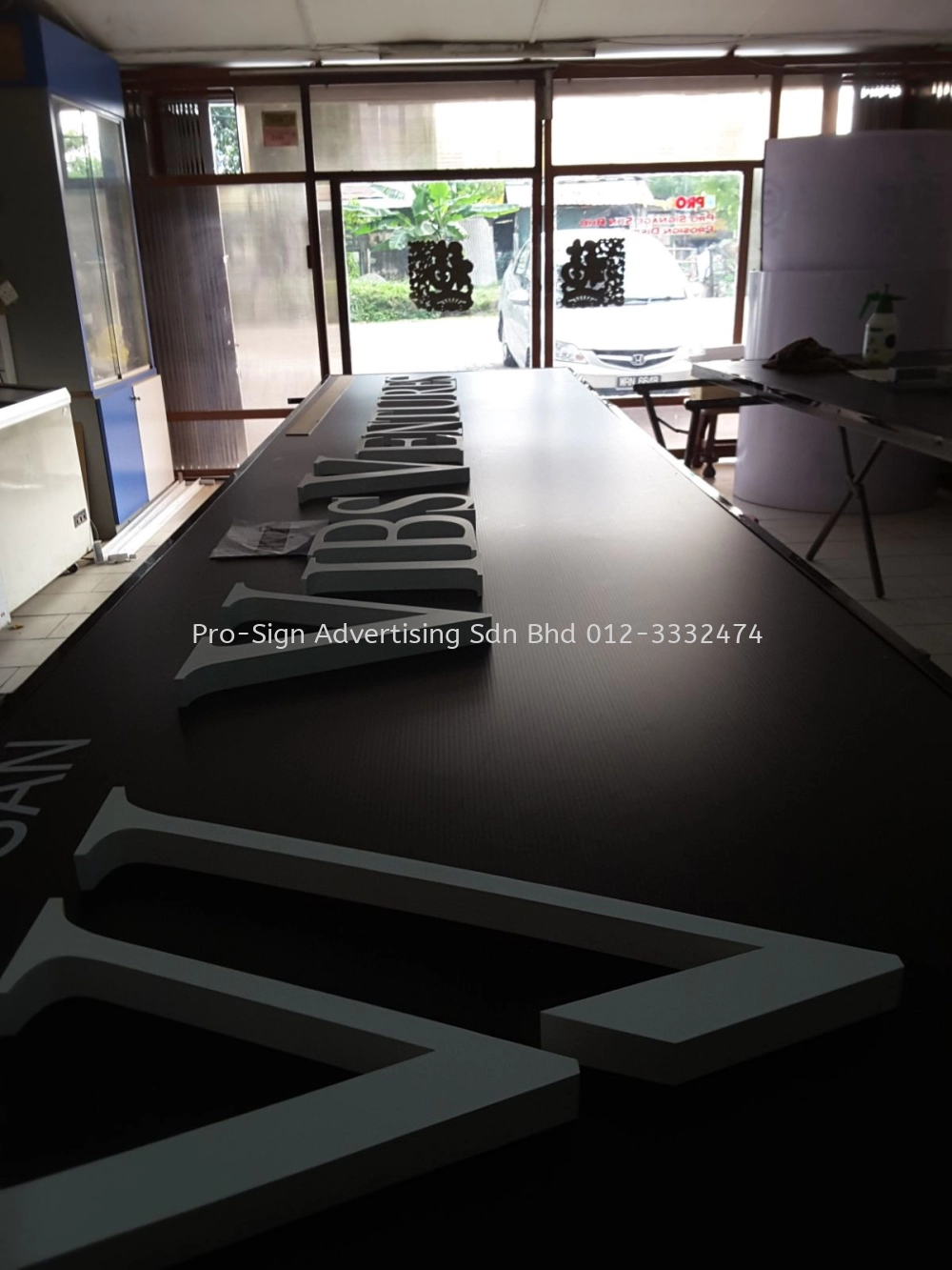 STAINLESS STEEL BOX UP INDOOR SIGNAGE & EG BOX UP OUTDOOR SIGNAGE(VIBS VENTURE, KL, 2016)