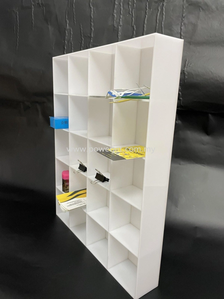 Customized Acrylic Rack 