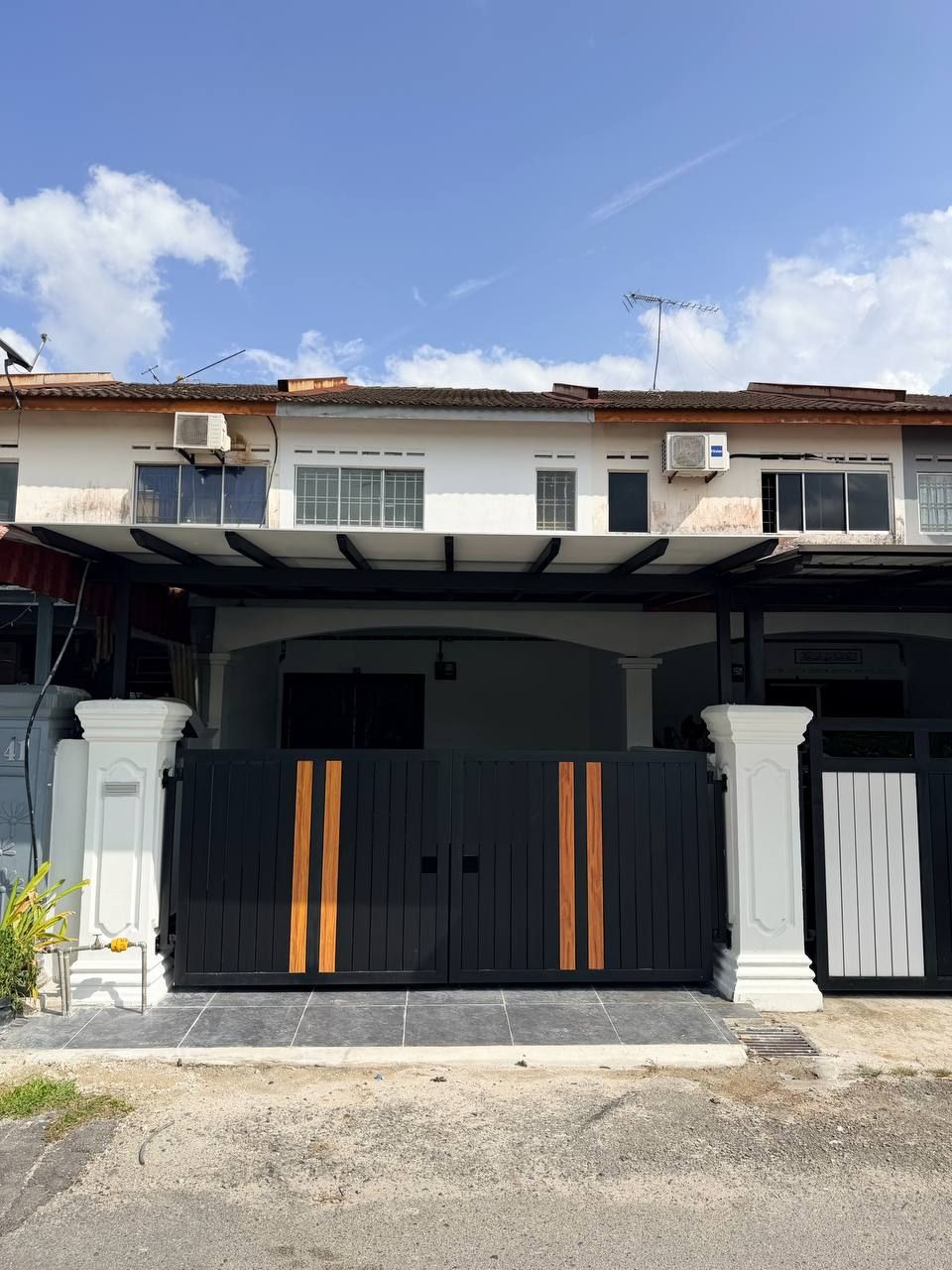 Double Storey medium Low Cost 14x55 untuk dijual, Pasir Gudang
