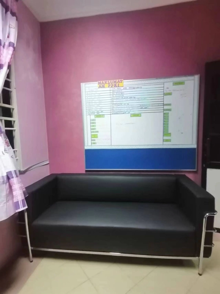 L Shape Executive Manager Office Table | Meja Guru Pejabat Bentuk L | Office Chair Medium Back | Kerusi Pejabat Beroda Cikgu | Modern 3 Seater Office Sofa | Office Furniture | Penang | KL | Perak | Kedah | Pahang | Perlis | Melaka | 