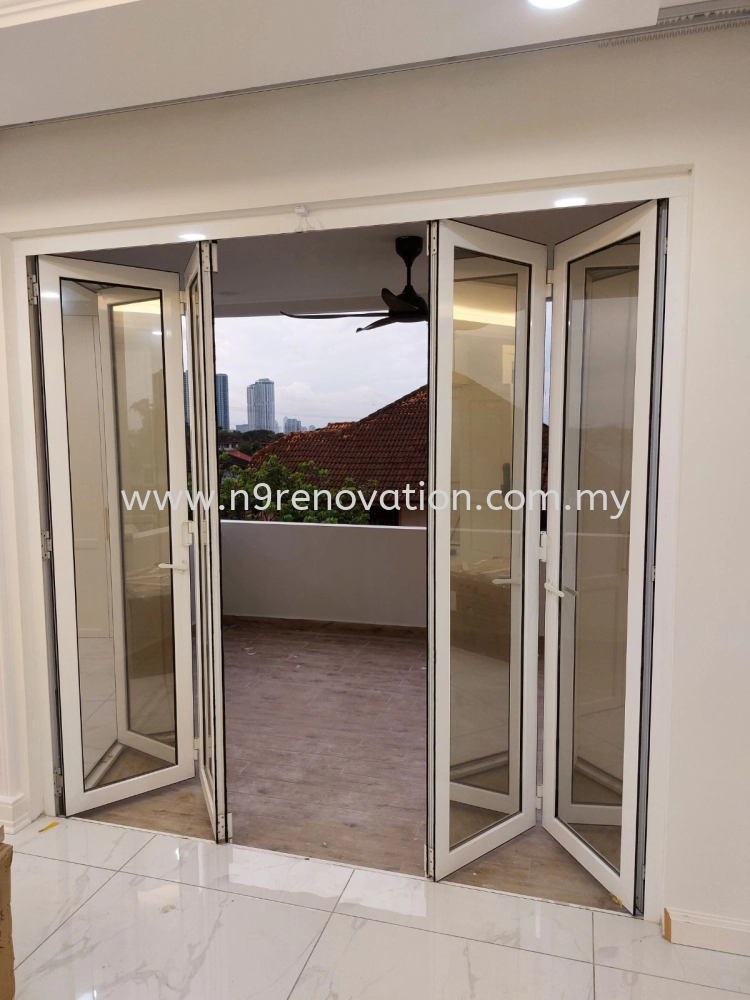 Aluminum Folding Door