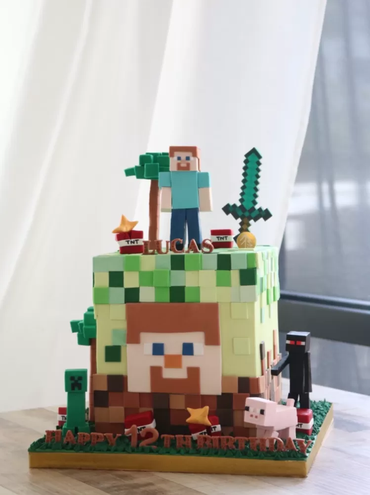 Minecraft Cake