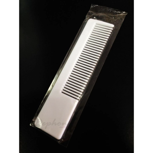 PLASTIC COMB WITH CLEAR PLASTIC BAG