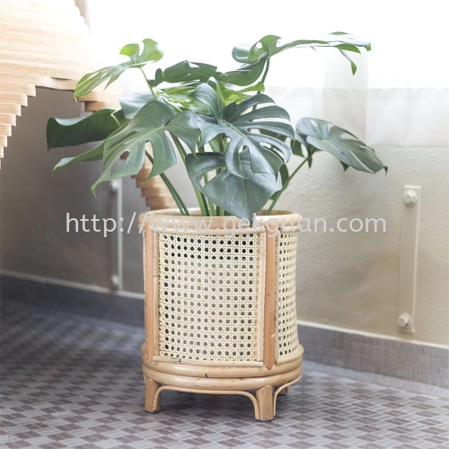 RAP 016 - RATTAN PLANTER