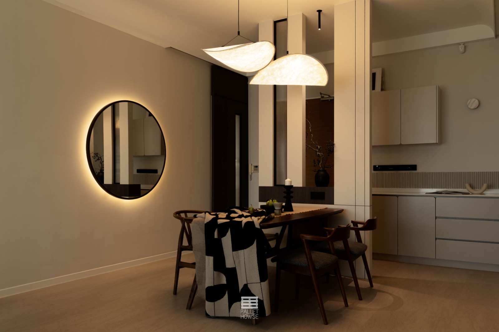 Modern Warm Minimalist