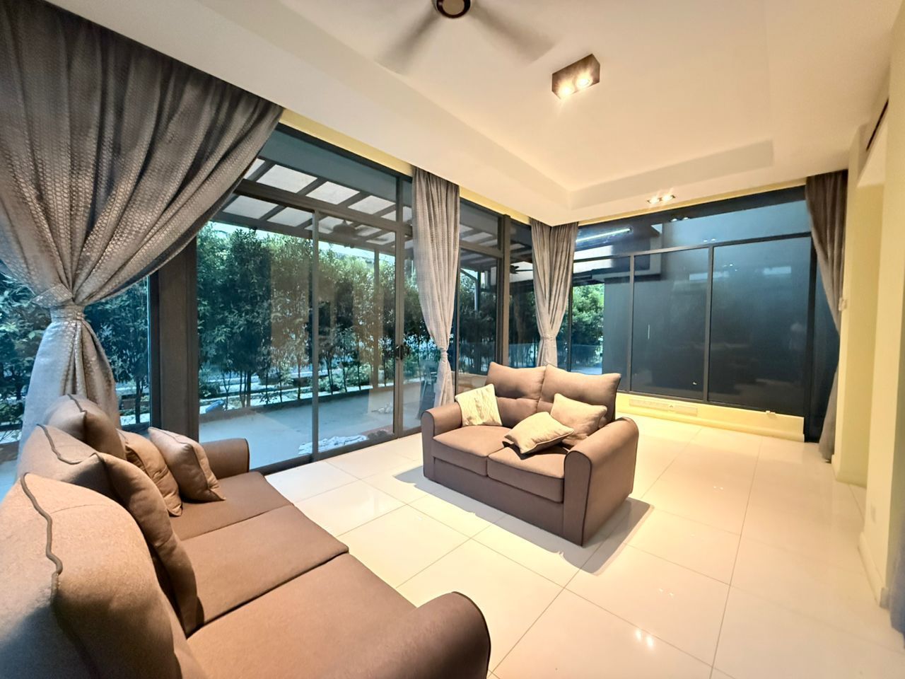Bayou Creek @ Leisure Farm – Luxury Semi-Detached House for Sale