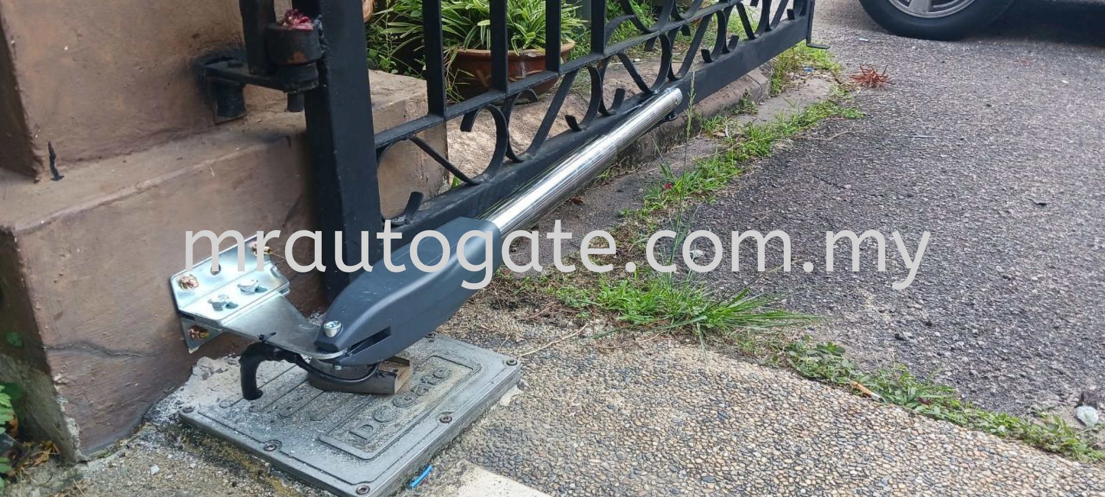 E8 E3300 Swing and Folding Auto Gate