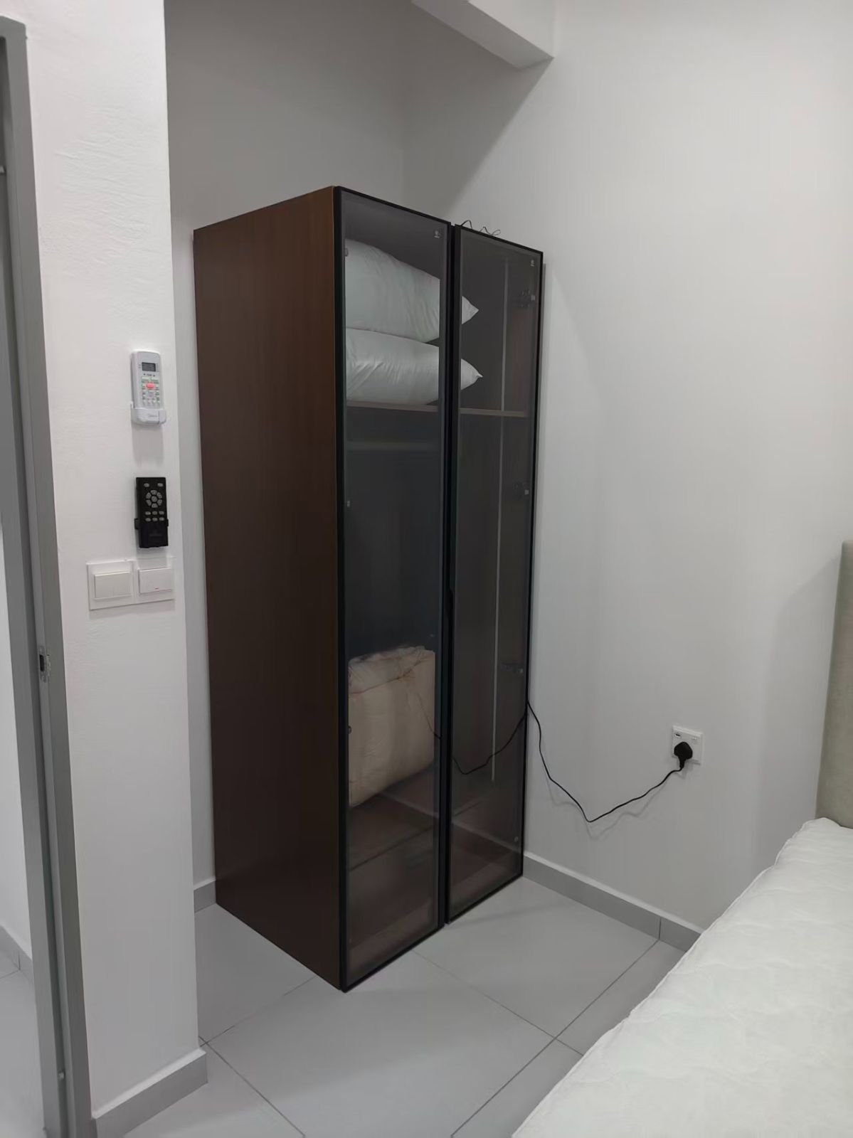 Hotel Style Upholstered Storage Bed with Premium Mattress | Modern Glass Door Wardrobe Cabinet | Modern Condo Bedroom Furniture | Queen Bed Frame |  Deliver Tanjong Tokong, Andaman, Jelutong, Queensbay, Batu Kawan, Bertam