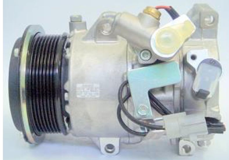 Tyt Hiace (2005) 6SEU16C-7PK-12V (Petrol) R134a (Re) [TOY 071]