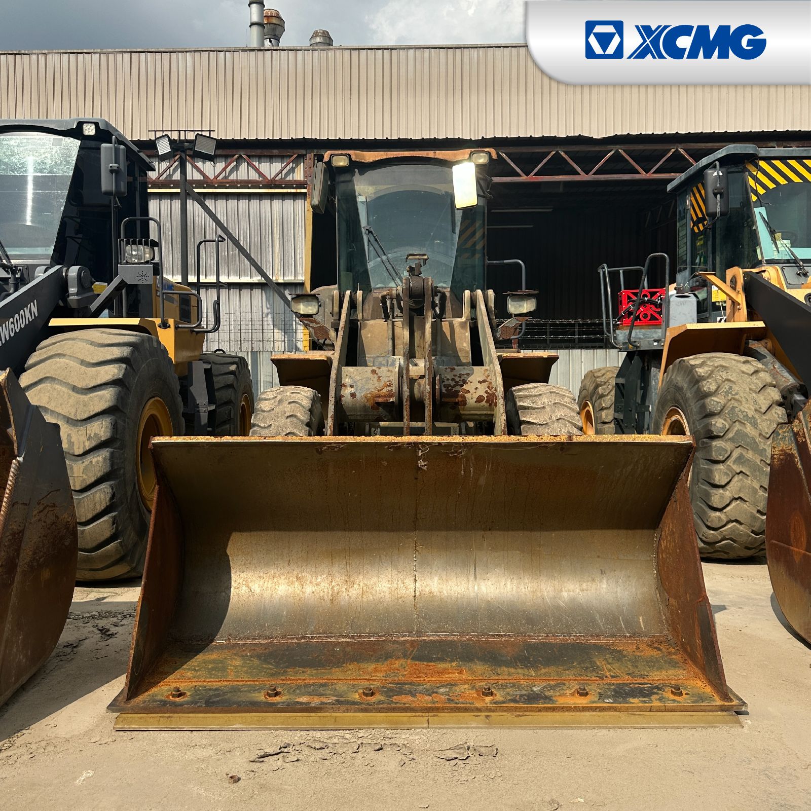 {𝐒𝐎𝐋𝐃} XCMG LW300KN (5111)